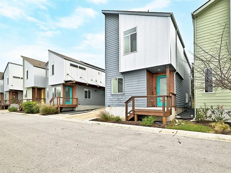 705 N Bluff Dr #11 — Photo 20