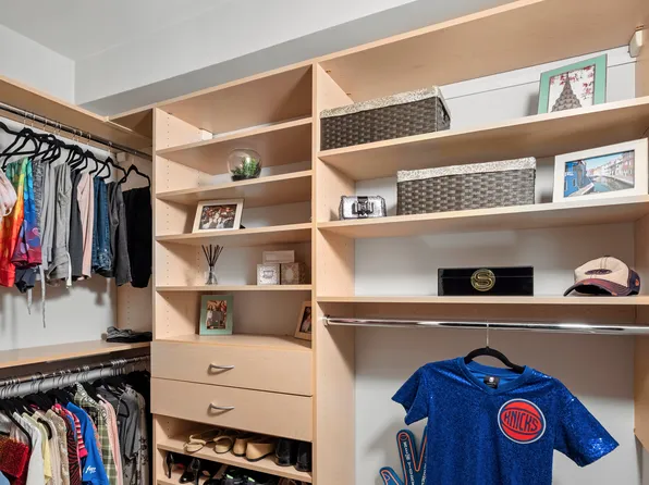 2166 Broadway image 7 of 11