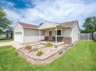 932 Golden Ct, Greencastle, IN 46135