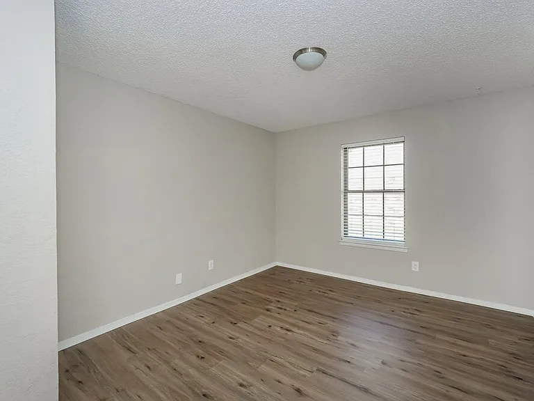 5732 Bermuda Dr — Photo 17