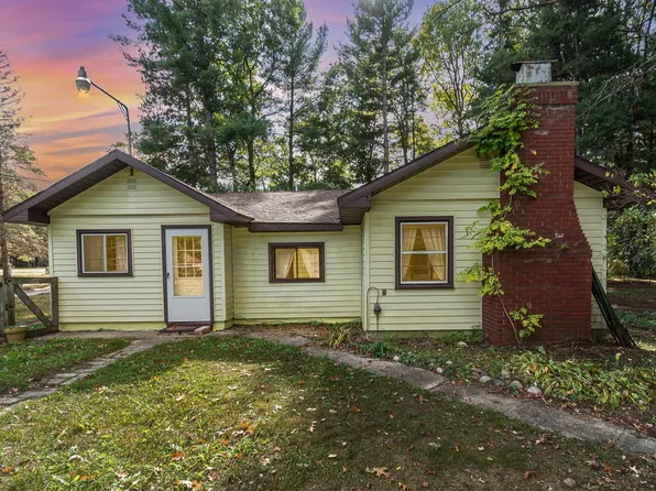 6584 Cooper Rd, Hale, MI 48739