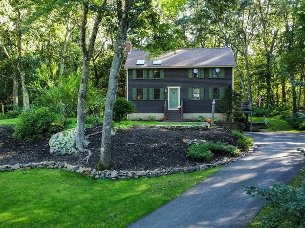2 Birch Ln, Newbury, MA 01922