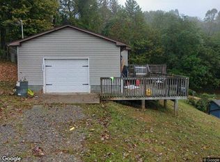 127 1st St, West Milford, WV 26451