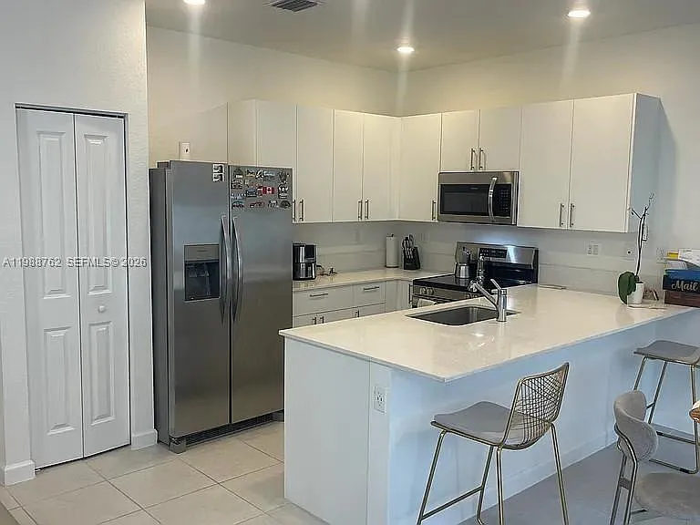 728 SE 14th Ct — Photo 24