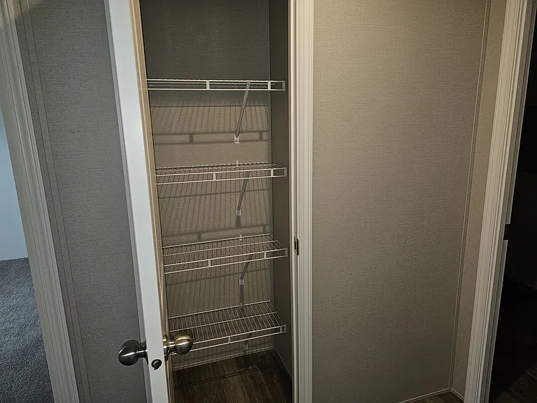 855 W Jefferson St #17 — Photo 12