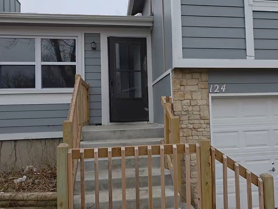 1st image of 124 S Saxony Dr