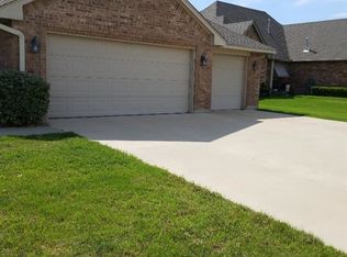 2605 NW Debracy Ave, Lawton, OK 73505