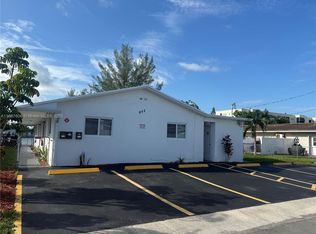 842 SW 2nd St #B, Hallandale, FL 33009