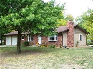 4406 NW Sioux Ln, Topeka, KS 66618