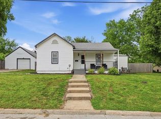 115 E Morse Ave, Bonner Springs, KS 66012