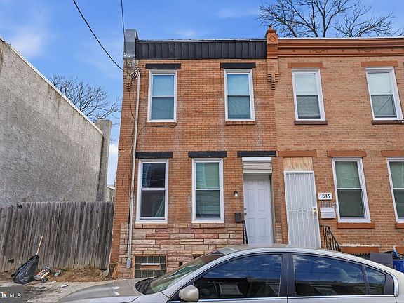 3rd image of 1847 E Cornwall St