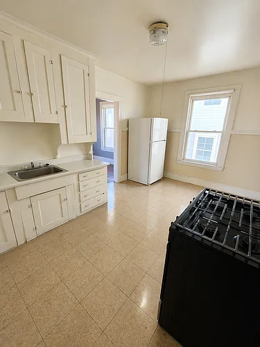 52 Hampshire St #32 Photo 1