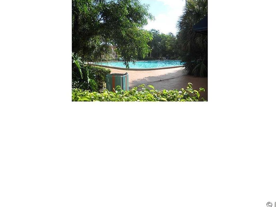 2nd image of 4550 NW 9th St APT 711E