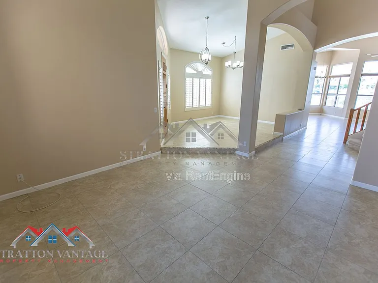 6152 W Irma Ln — Photo 11