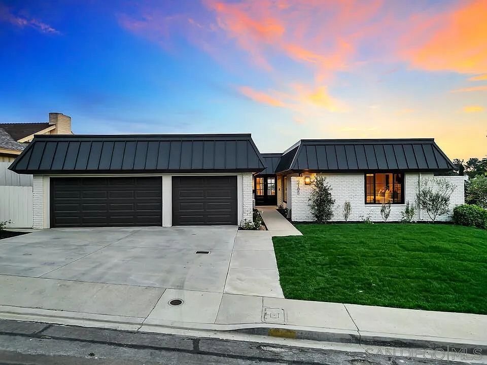 1st image of 2105 Harbour Heights Rd