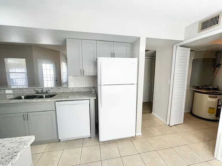 420 Summit Ridge Pl #306 — Photo 22