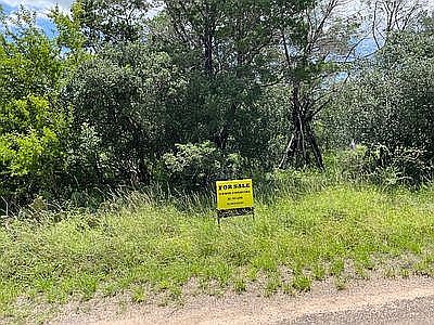 1st image of 0 Oak Ln
