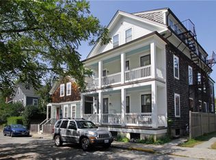 19 Walnut St, Newport, RI 02840