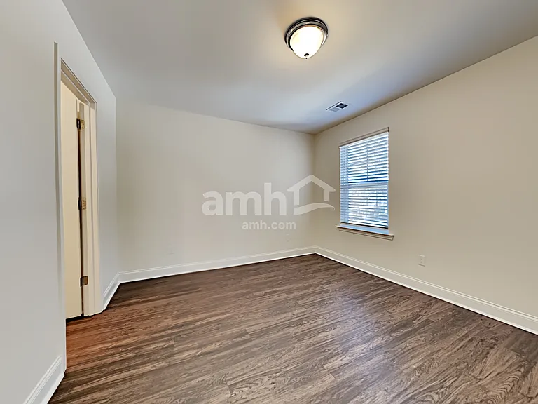 149 Blackstone Dr — Photo 10