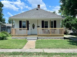 521 N 3rd St, Dupo, IL 62239