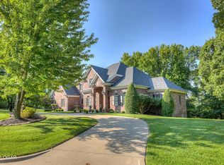 1000 Oakmont Dr, Joplin, MO 64804