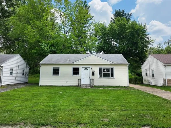3010 De Porres Ln, Saint Louis, MO 63114