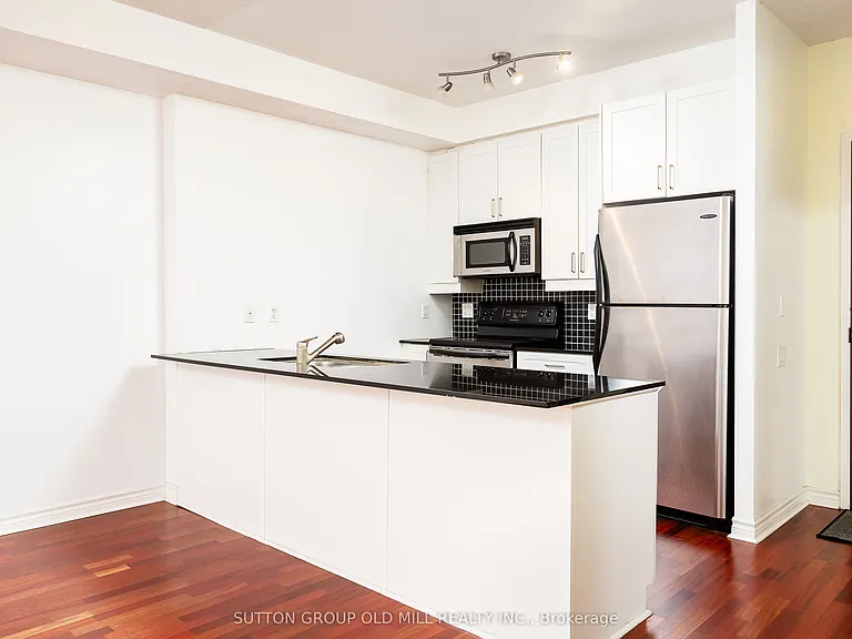4196 Dundas St W #209 — Photo 8