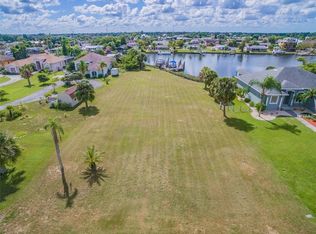 808 Apollo Beach Blvd, Apollo Beach, FL 33572