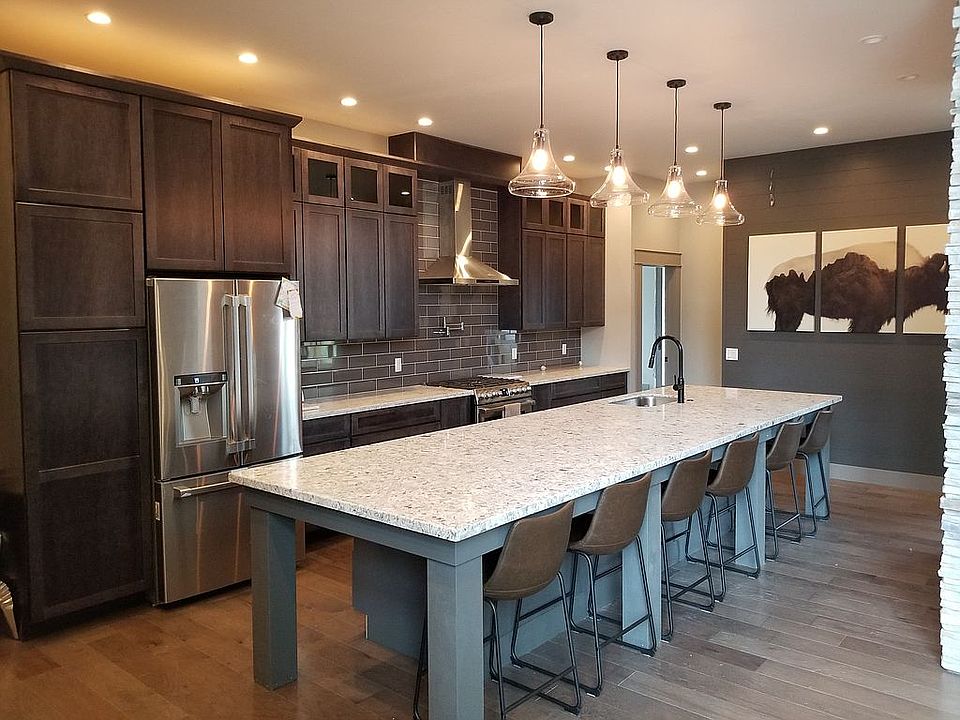2nd image of 212 Lump Gulch Rd