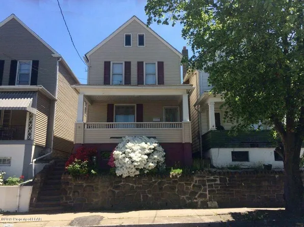 75 Lee Park Ave, Hanover Township, PA 18706