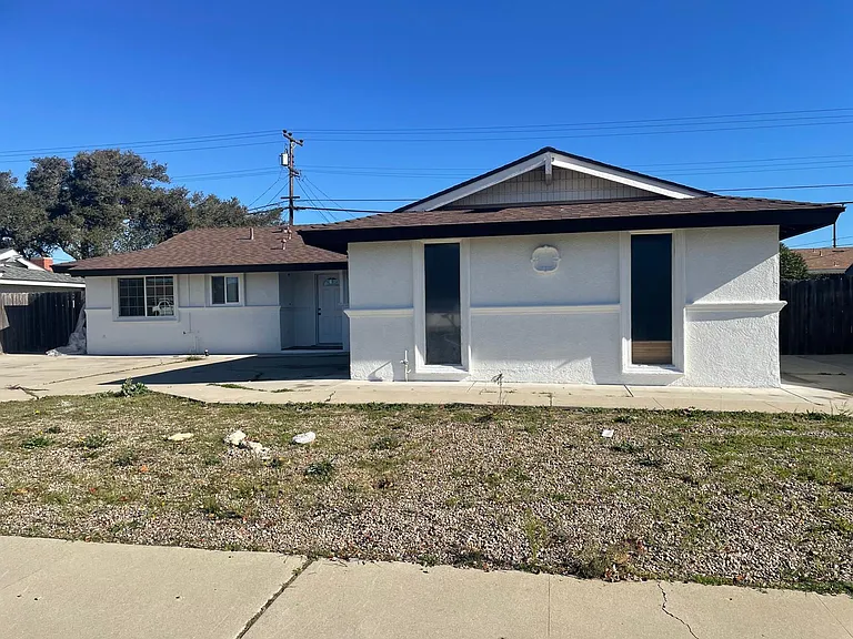 4123 Constellation Rd — Photo 1
