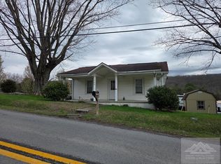 780 Rich Creek Valley Rd, Peterstown, WV 24963