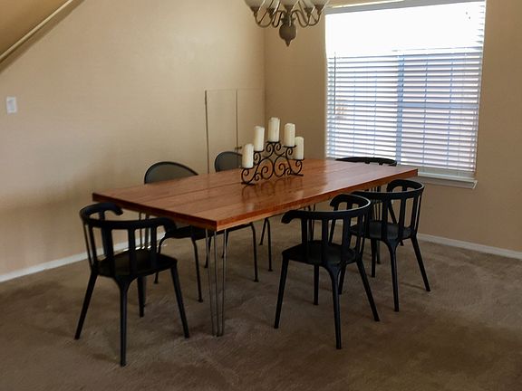 Separate dining room