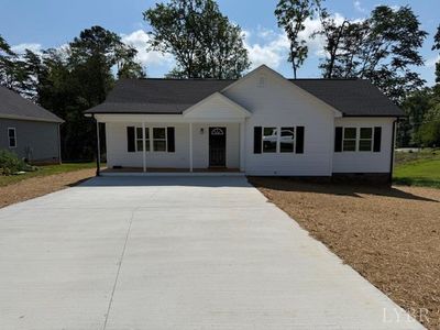 166 Plant Dr, Appomattox, VA, 24522