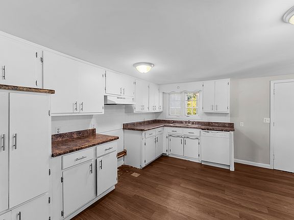 5th image of 2129 Colona Rd