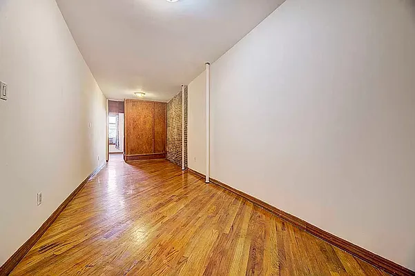 Rented by REAL New York | media 27