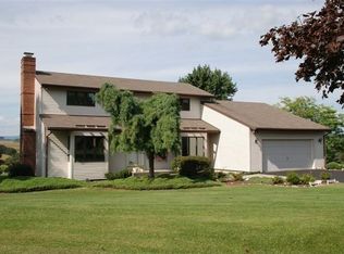 4877 Hilton Rd, Schnecksville, PA 18078