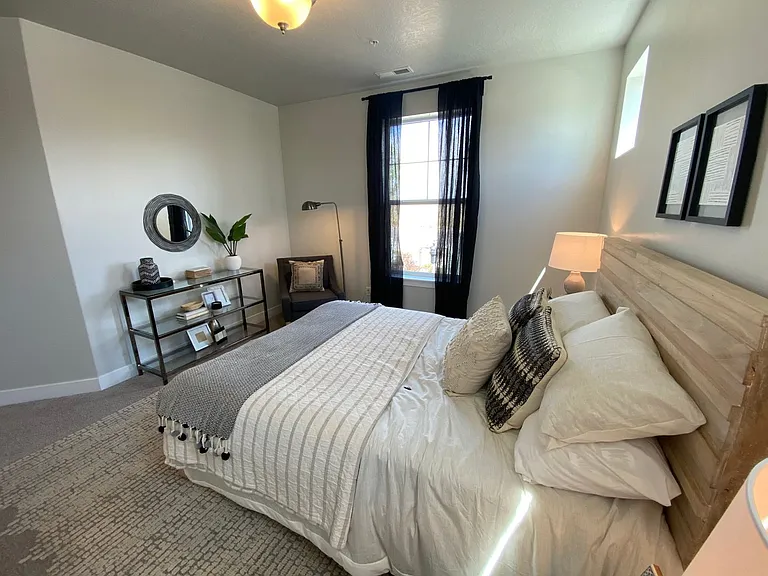 517 N 310 W — Photo 14