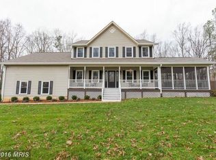 101 Whispering Oaks Ln, Fredericksburg, VA 22406