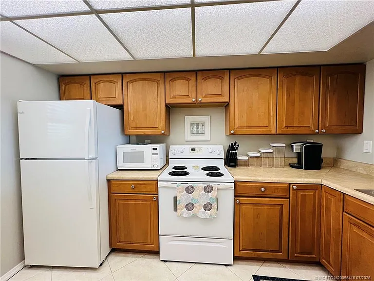 9400 S Ocean Dr #1003-B — Photo 5