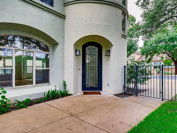 2nd image of 2800 Waymaker Way Unit 27