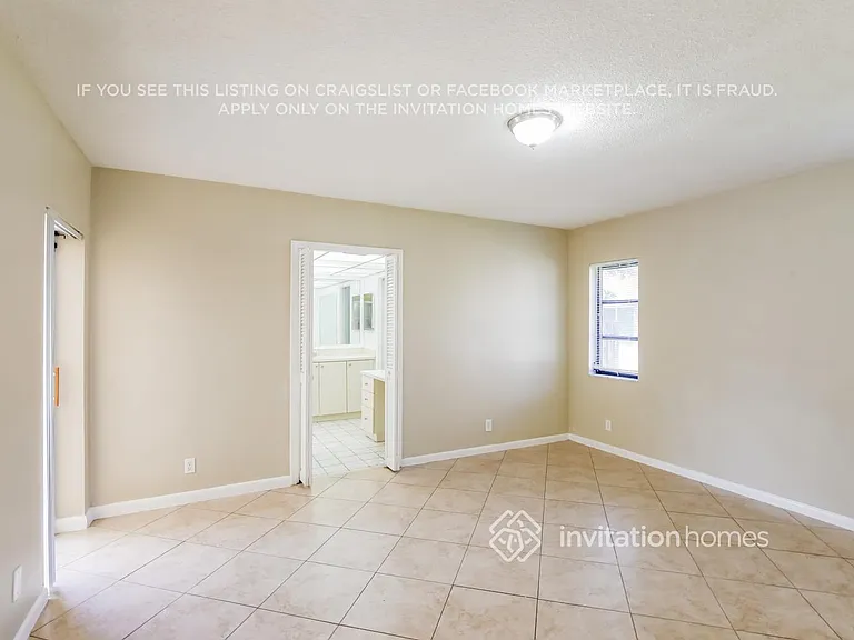 5161 SW 19th St — Photo 10