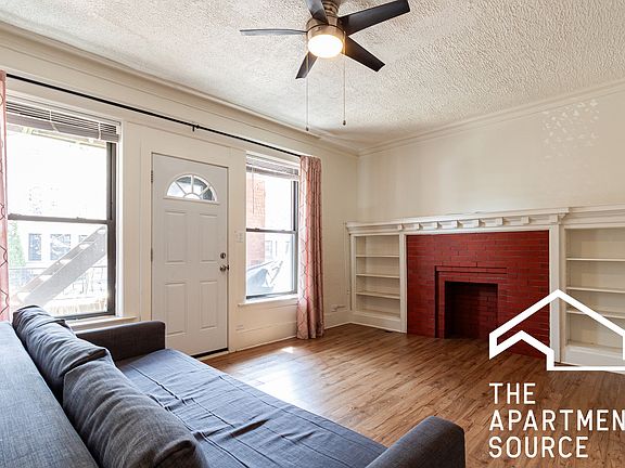 3rd image of 910 W Belle Plaine Ave APT 1