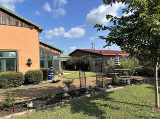 114 N Oak St, Adamsville, TN 38310