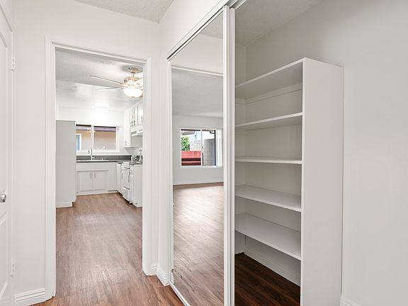 5th image of 2533 W Winston Rd #B3