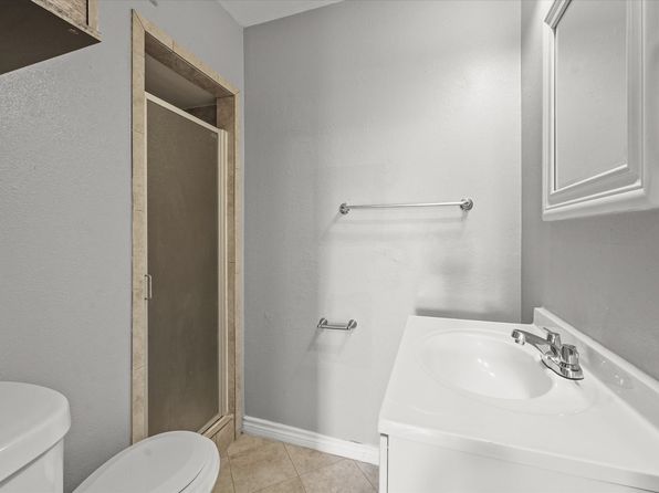 Additional property image - 929 S Rosemont Ave, Dallas, TX 75208