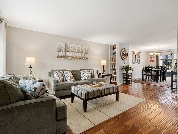 2nd image of 21 Welch Rd Unit 21