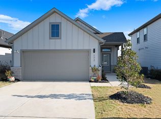 172 Gullivers Dr, Elgin, TX 78621