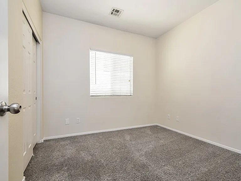 4924 White Jade St — Photo 13