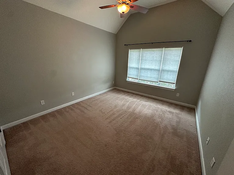 501 King Ct — Photo 23